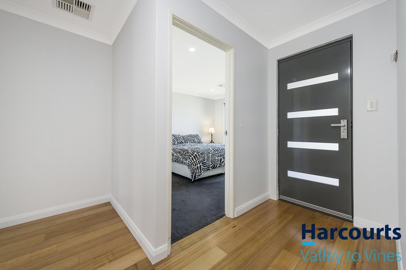 Photo - 17 Waterhouse Street, Brabham WA 6055 - Image 3