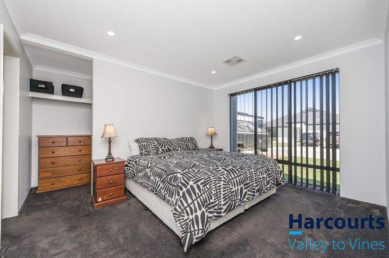 Photo - 17 Waterhouse Street, Brabham WA 6055 - Image 4