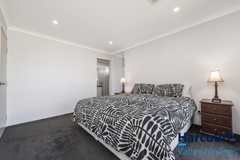 Photo - 17 Waterhouse Street, Brabham WA 6055 - Image 5