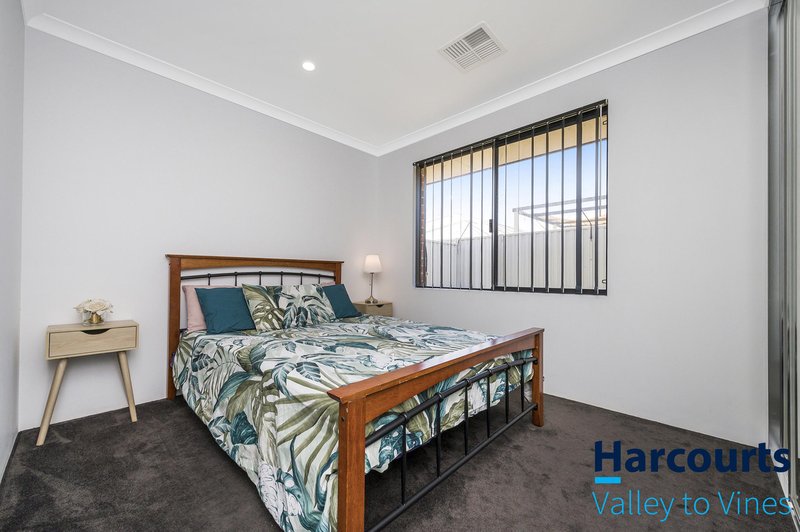 Photo - 17 Waterhouse Street, Brabham WA 6055 - Image 7