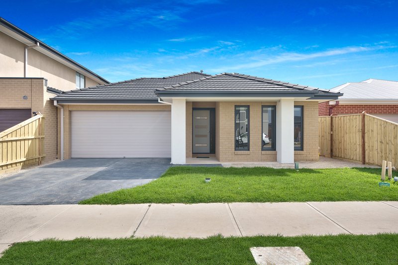 17 Wateribbon Road, Officer VIC 3809