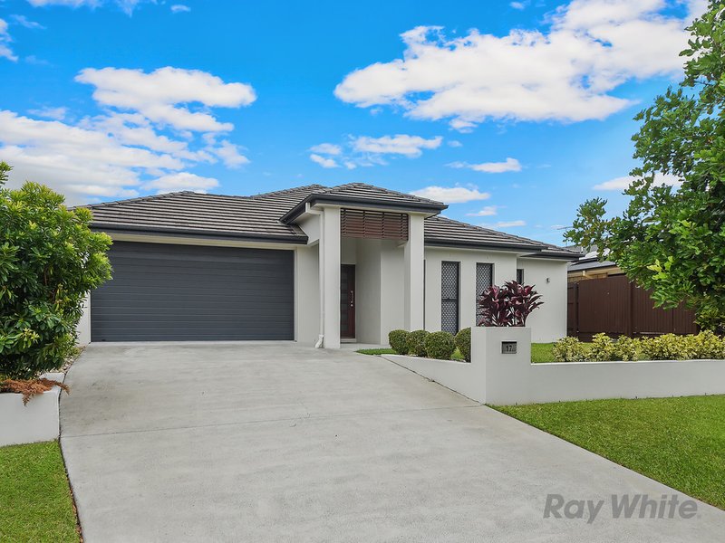 17 Waterway Crescent, Murrumba Downs QLD 4503