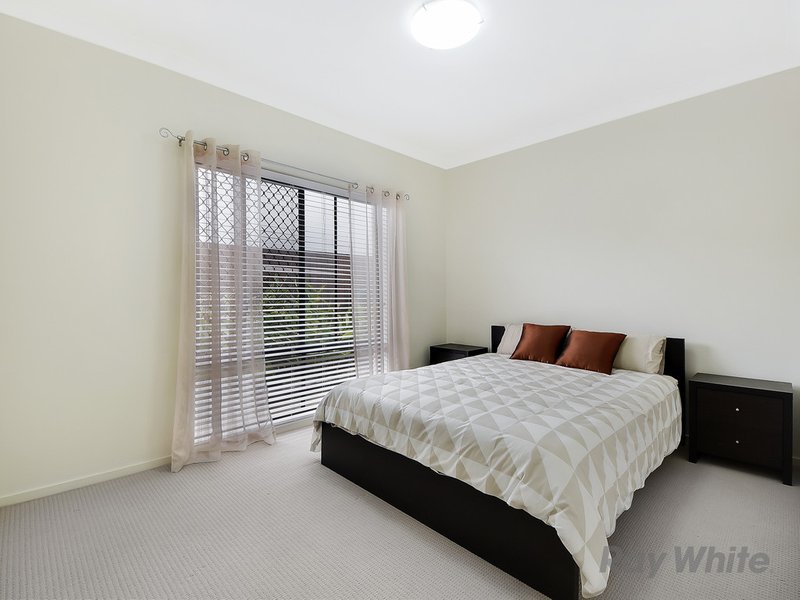 Photo - 17 Waterway Crescent, Murrumba Downs QLD 4503 - Image 17