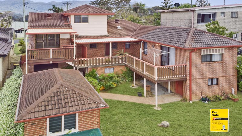 Photo - 17 Watsonia Avenue, Coffs Harbour NSW 2450 - Image 1