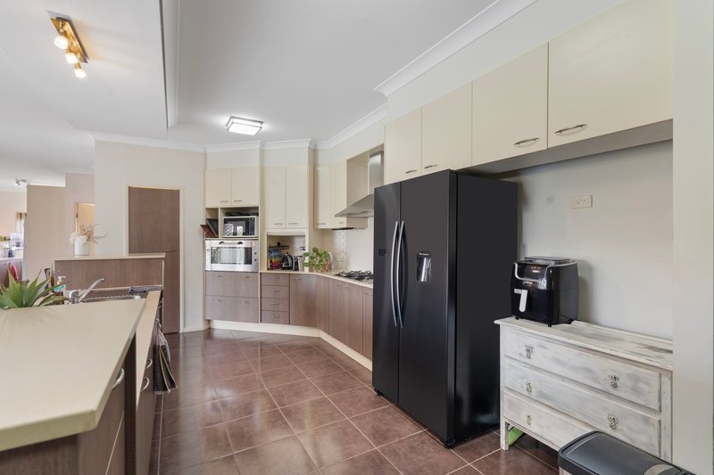 Photo - 17 Wattle Grove Drive, Ningi QLD 4511 - Image 3