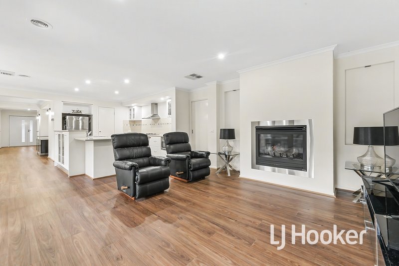 Photo - 17 Wattle Valley Close, Lyndhurst VIC 3975 - Image 4