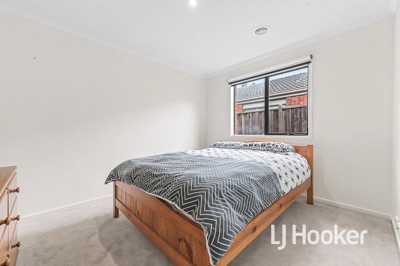 Photo - 17 Wattle Valley Close, Lyndhurst VIC 3975 - Image 11