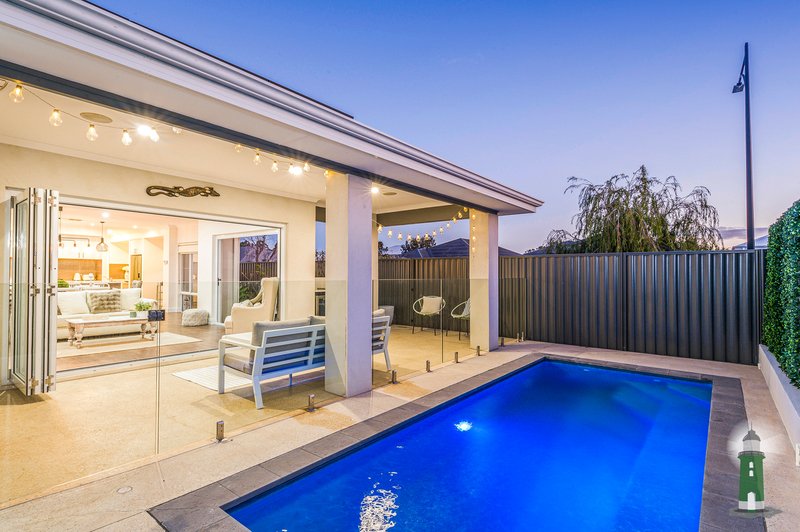 Photo - 17 Wattleseed Avenue, Treeby WA 6164 - Image 2