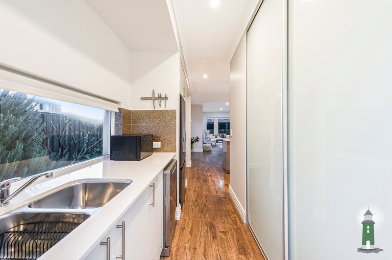 Photo - 17 Wattleseed Avenue, Treeby WA 6164 - Image 10