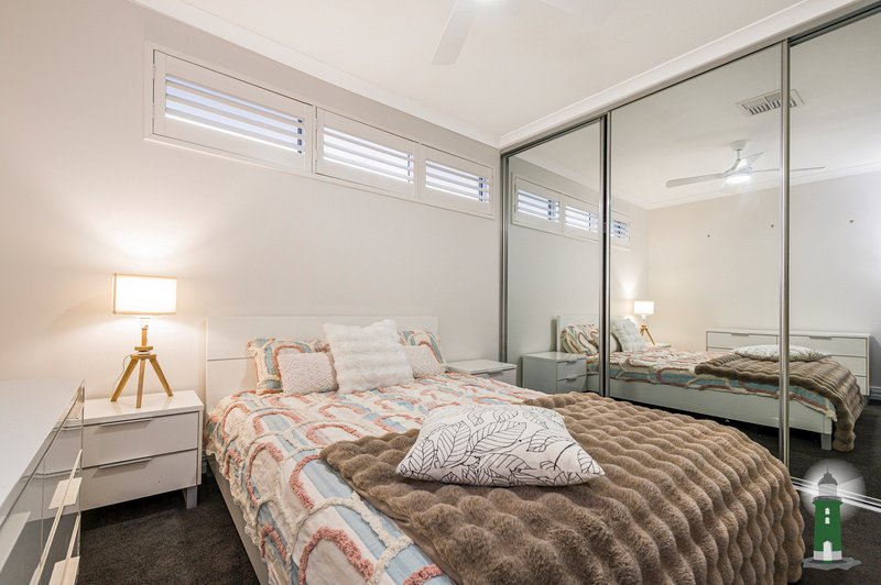 Photo - 17 Wattleseed Avenue, Treeby WA 6164 - Image 31