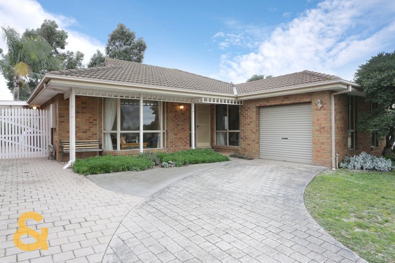 17 Weir Court, Roxburgh Park VIC 3064