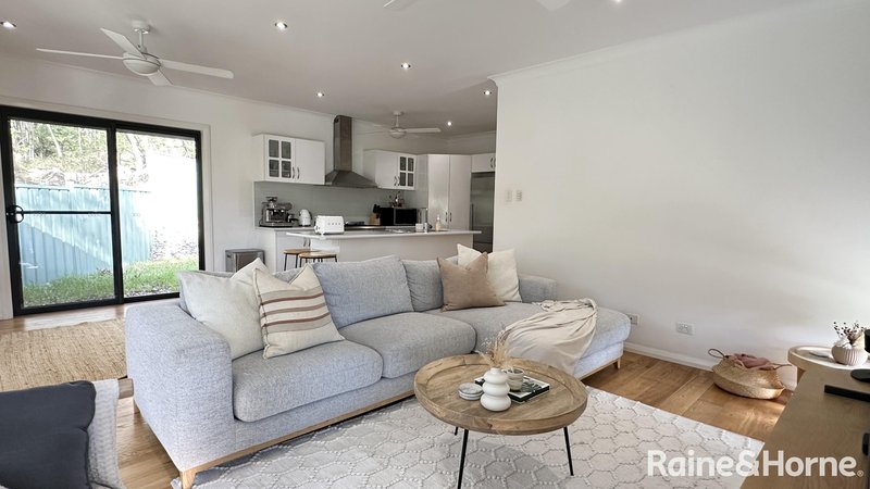 Photo - 17 Weiss Close, Tingira Heights NSW 2290 - Image 2