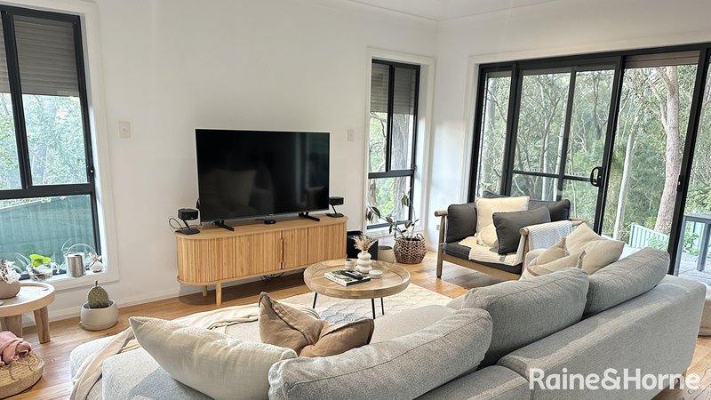 Photo - 17 Weiss Close, Tingira Heights NSW 2290 - Image 5