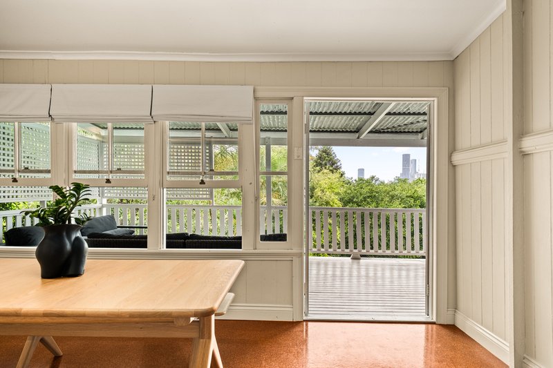 Photo - 17 Wellington Road, Red Hill QLD 4059 - Image 9