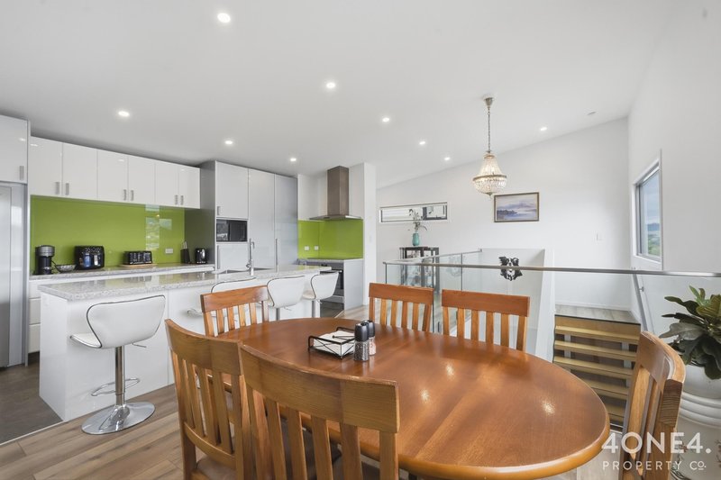 Photo - 17 Wendourie Parade, Austins Ferry TAS 7011 - Image 5
