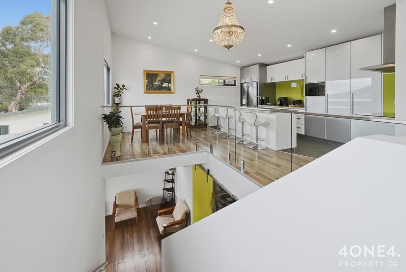 Photo - 17 Wendourie Parade, Austins Ferry TAS 7011 - Image 7