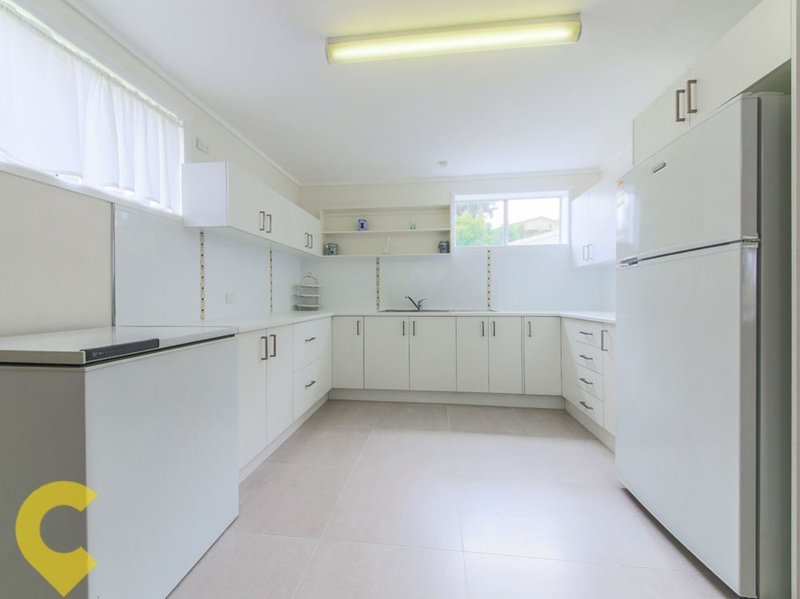 Photo - 17 Wentworth Avenue, Molendinar QLD 4214 - Image 4