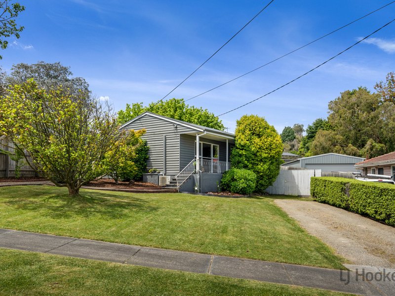 17 Weyburn Road, Boronia VIC 3155