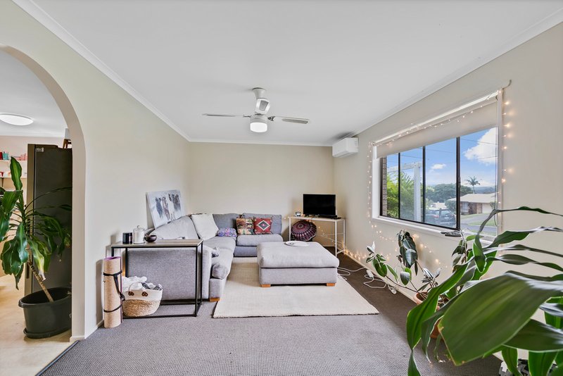 Photo - 17 Wharf Road, Bli Bli QLD 4560 - Image 3