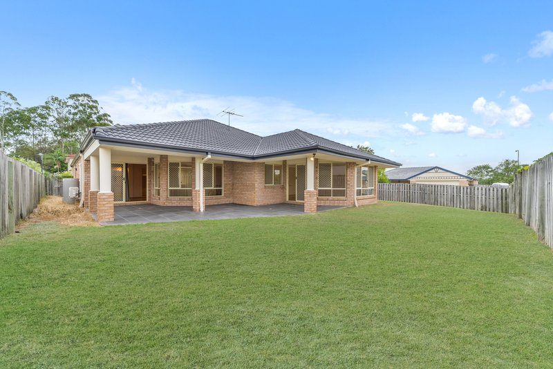 Photo - 17 Whitfield Crescent, North Lakes QLD 4509 - Image 13