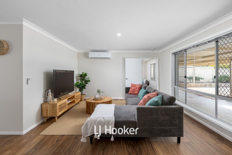 Photo - 17 Wickham Way, Australind WA 6233 - Image 5