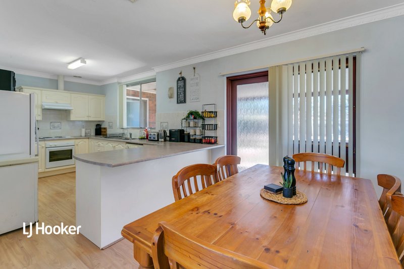 Photo - 17 Wicklow Street, Salisbury Downs SA 5108 - Image 8