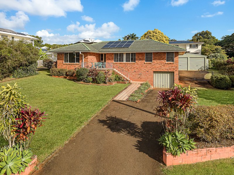 Photo - 17 Wilguy Crescent, Buderim QLD 4556 - Image 2