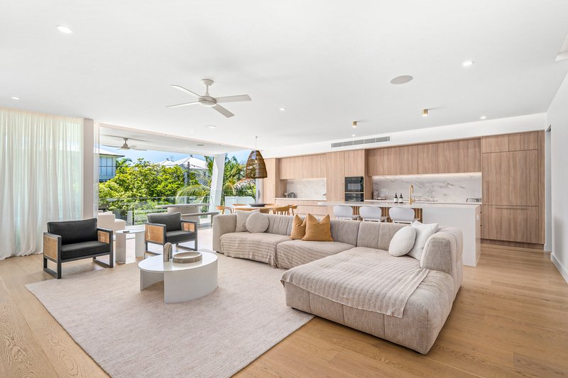 Photo - 1/7 William Street, Noosaville QLD 4566 - Image 2