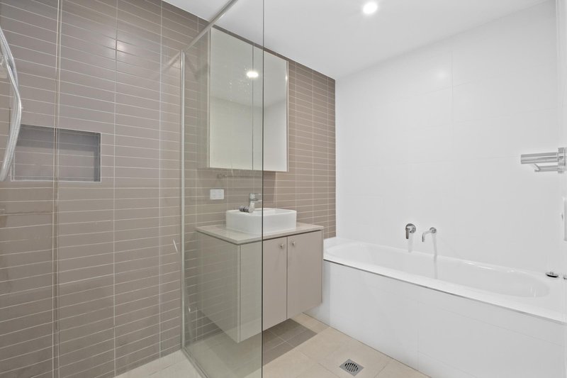 Photo - 17 Willunga Court, Watson ACT 2602 - Image 3