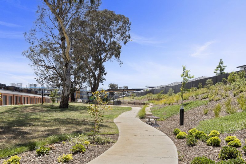 Photo - 17 Willunga Court, Watson ACT 2602 - Image 17