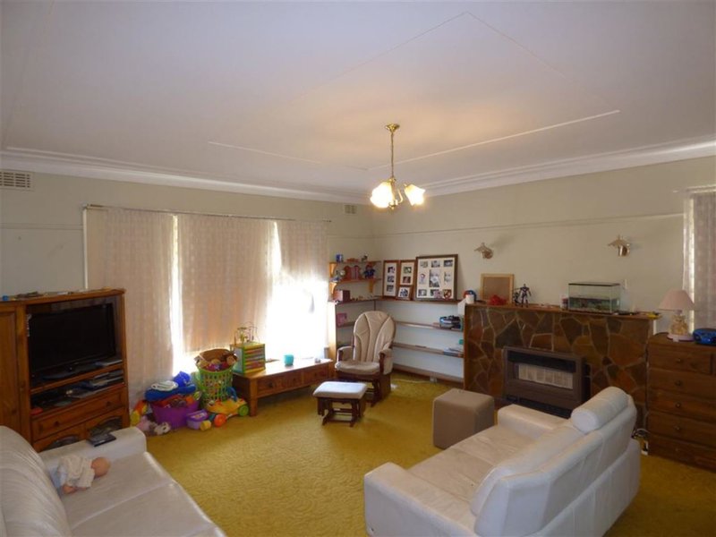 Photo - 17 Wilmoth Avenue, Horsham VIC 3400 - Image 3