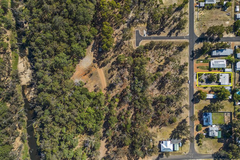 Photo - 17 Wilson Street, Nannup WA 6275 - Image 15