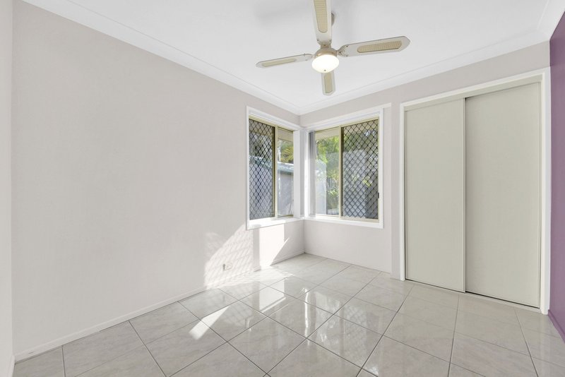 Photo - 17 Wimbledon Circuit, Carseldine QLD 4034 - Image 16