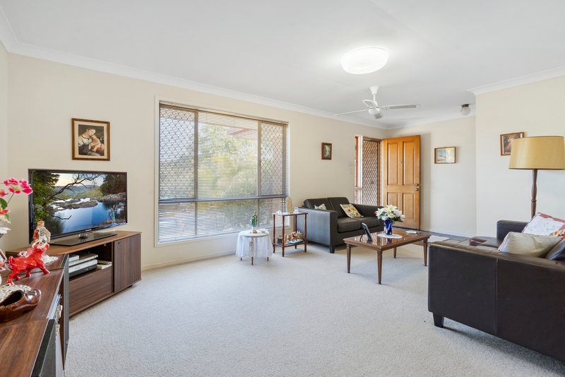 Photo - 17 Wimborne Road, Alexandra Hills QLD 4161 - Image 10