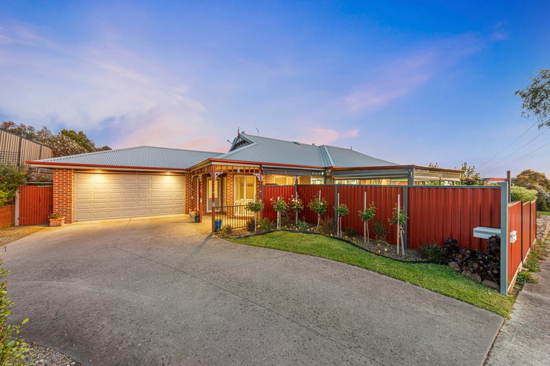 17 Windermere Boulevard, Pakenham VIC 3810