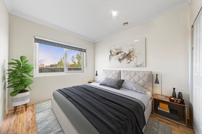 Photo - 17 Windermere Boulevard, Pakenham VIC 3810 - Image 9