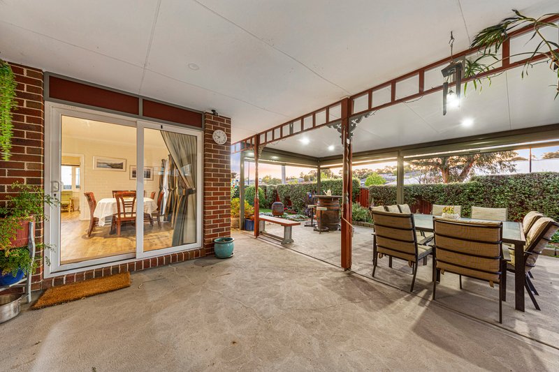 Photo - 17 Windermere Boulevard, Pakenham VIC 3810 - Image 12