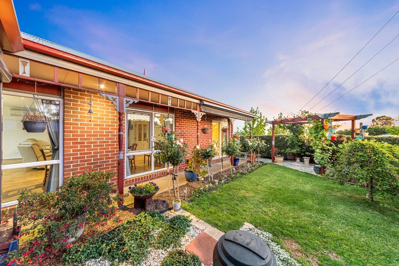 Photo - 17 Windermere Boulevard, Pakenham VIC 3810 - Image 17