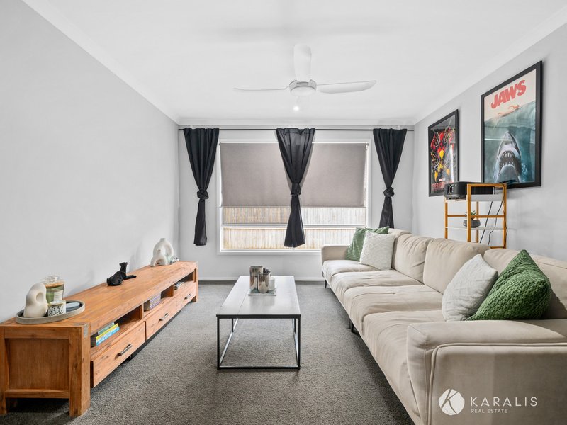 Photo - 17 Windsor Avenue, Yarrabilba QLD 4207 - Image 2
