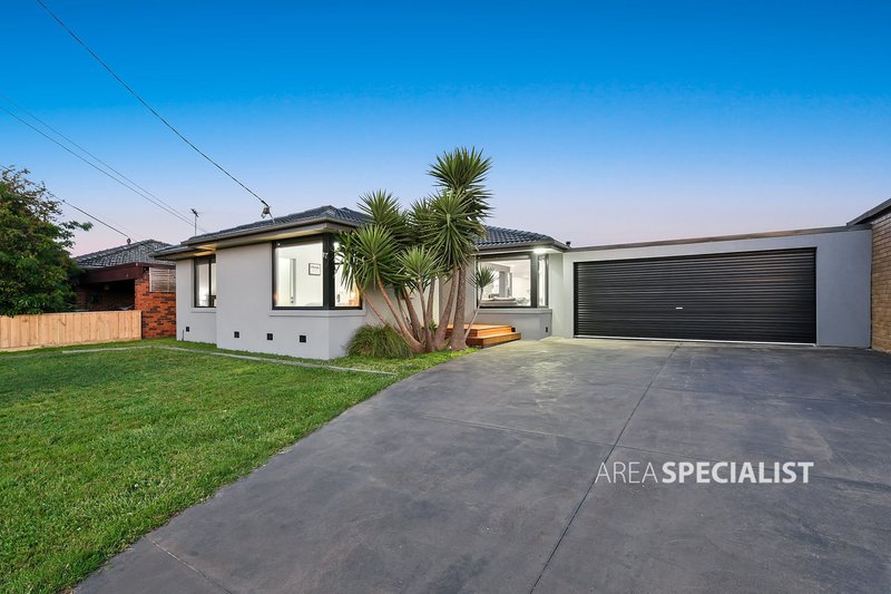 Photo - 17 Wingala Avenue, Keysborough VIC 3173 - Image 2