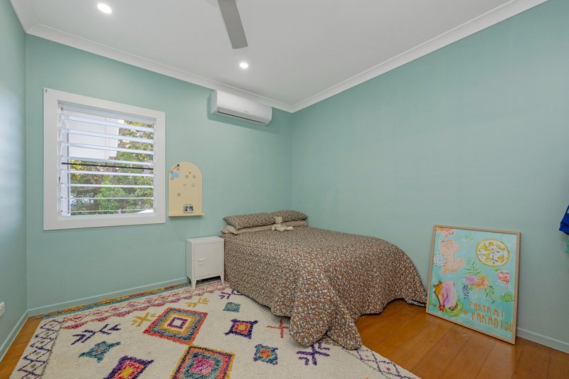 Photo - 17 Winifred Street, Mundingburra QLD 4812 - Image 13