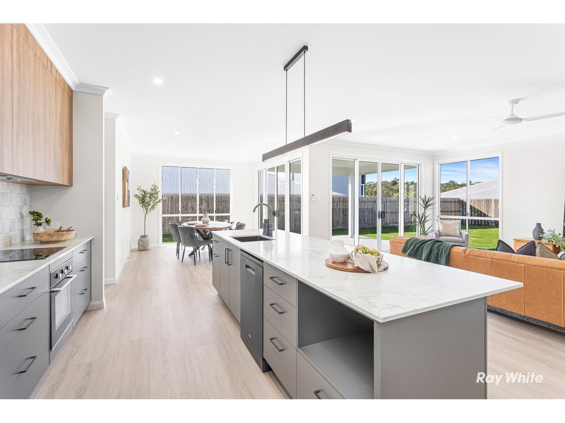 Photo - 17 Wistari Drive, Hidden Valley QLD 4703 - Image 4