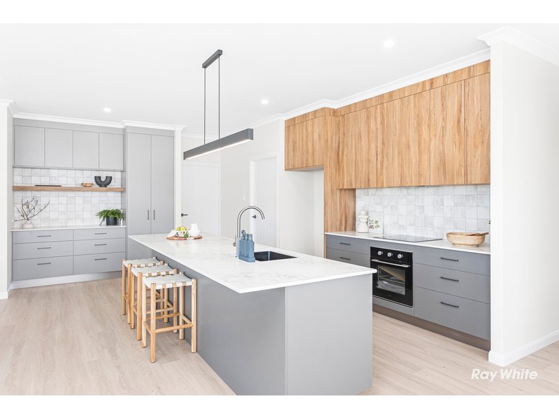 Photo - 17 Wistari Drive, Hidden Valley QLD 4703 - Image 7