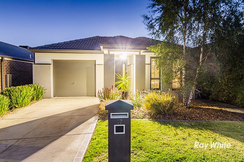 17 Wodalla Place, Lyndhurst VIC 3975