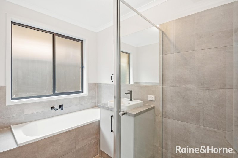 Photo - 17 Woodland Drive, Onkaparinga Heights SA 5163 - Image 5