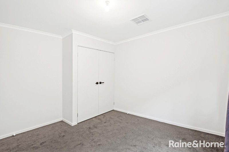 Photo - 17 Woodland Drive, Onkaparinga Heights SA 5163 - Image 8