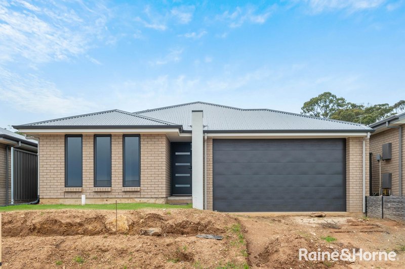 Photo - 17 Woodland Drive, Onkaparinga Heights SA 5163 - Image 9