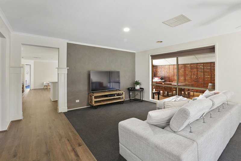 Photo - 17 Woodvale Court, Bell Park VIC 3215 - Image 2