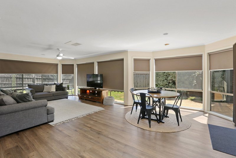 Photo - 17 Woodvale Court, Bell Park VIC 3215 - Image 6