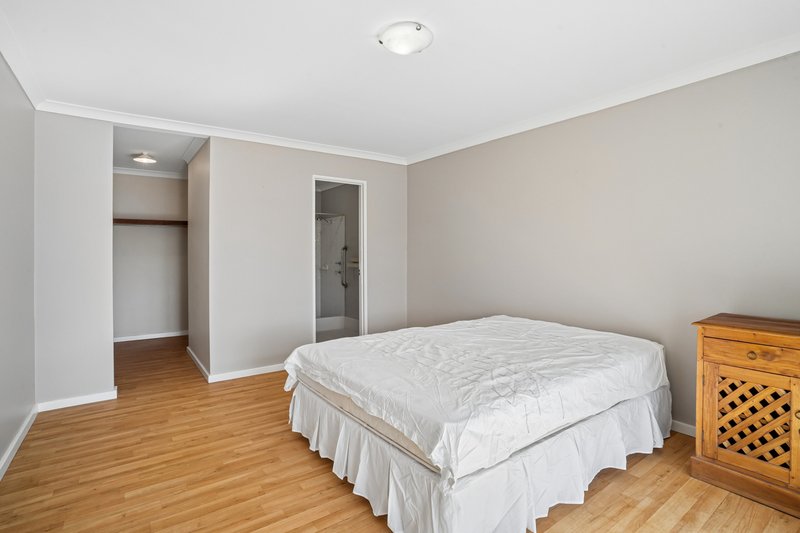 Photo - 17 Wooleen Street, Golden Bay WA 6174 - Image 15